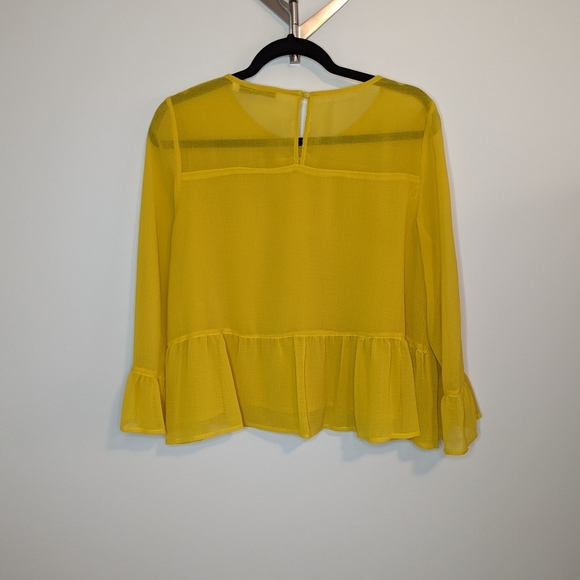 Cupcakes & Cashmere Katlyn Top in Safron Yellow as Sold on Revolve - Picture 4 of 10